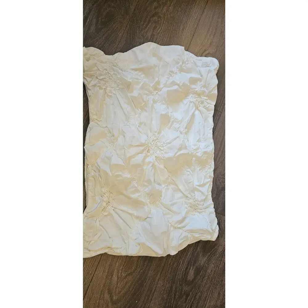 Pier 1 Twin size duvet cover set Bedding set Cream